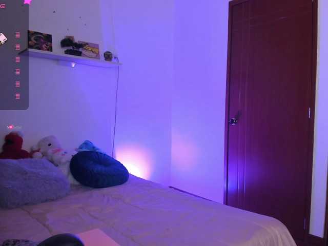 Alis-z live cam on BongaCams