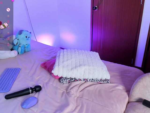 Alis-z live cam on BongaCams