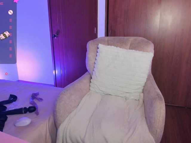 Alis-z live cam on BongaCams