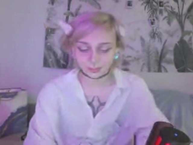 lolamilaya live cam on BongaCams