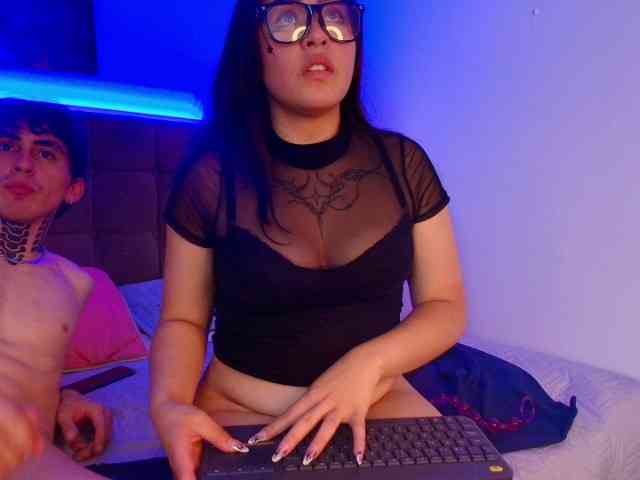 HiiddenDesire webcam