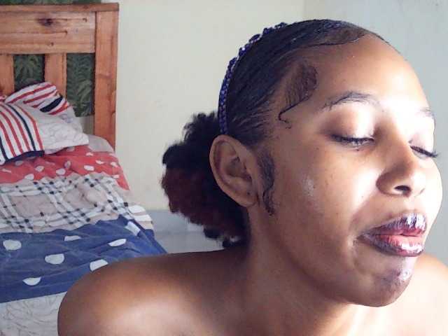 AfricanGaze live cam on BongaCams