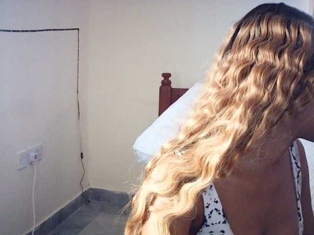 africangaze cam belle