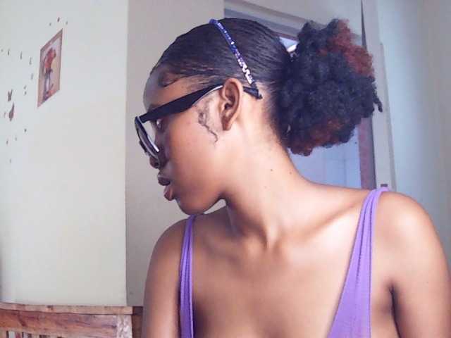 AfricanGaze live cam on BongaCams