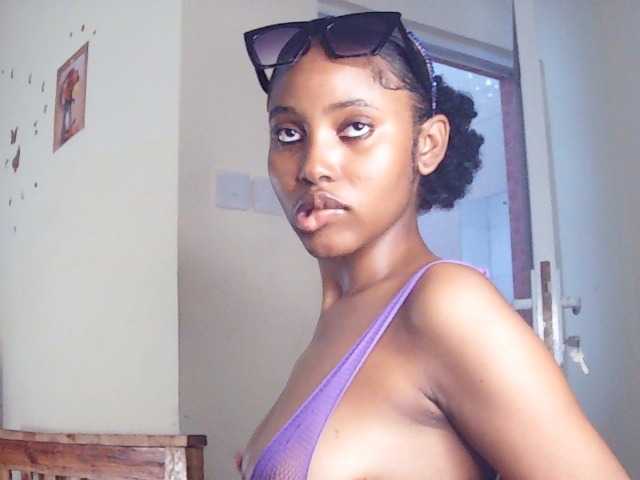 AfricanGaze live cam on BongaCams