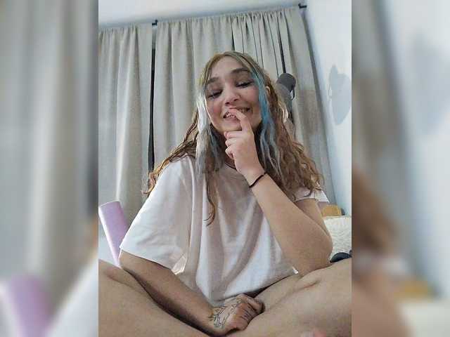 Vanessa-mimii live cam on BongaCams