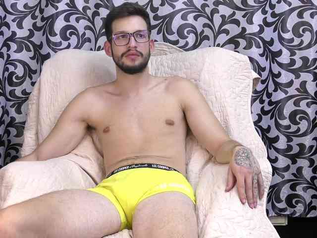 LeonVane Sex Cam Show