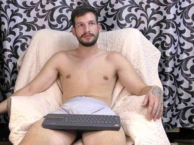LeonVane Sex Cam Show