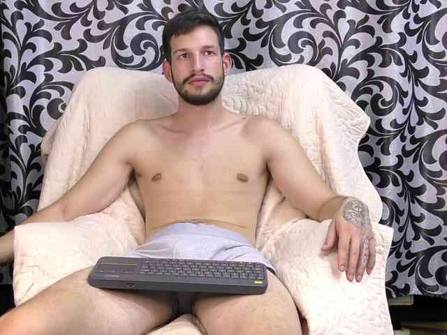 LeonVane Sex Cam Show
