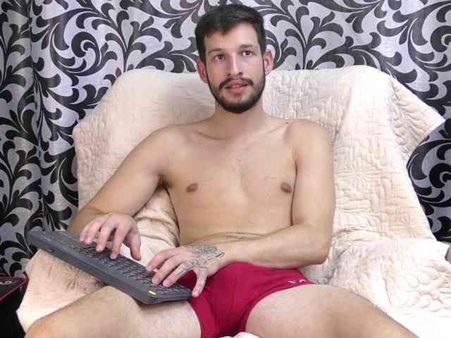 LeonVane Sex Cam Show