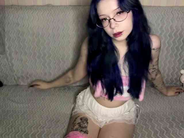 LisaCuty webcam