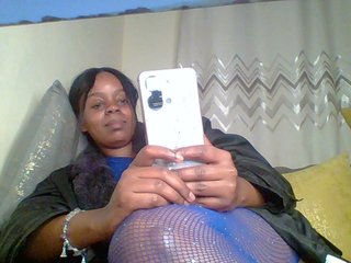 QueenVy Porn Show