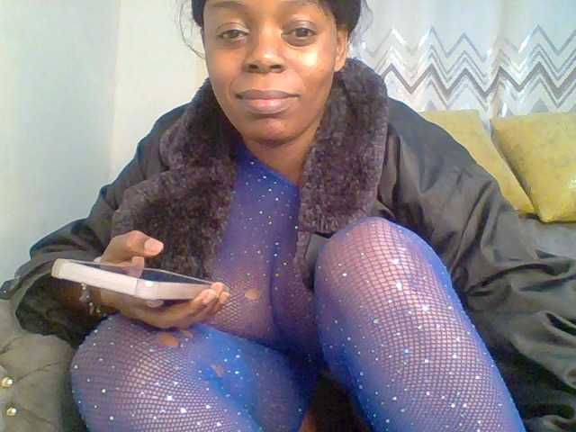 QueenVy live cam on BongaCams