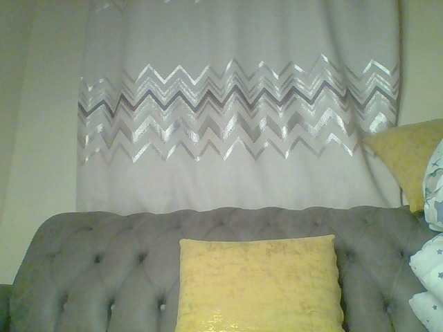 QueenVy live cam on BongaCams