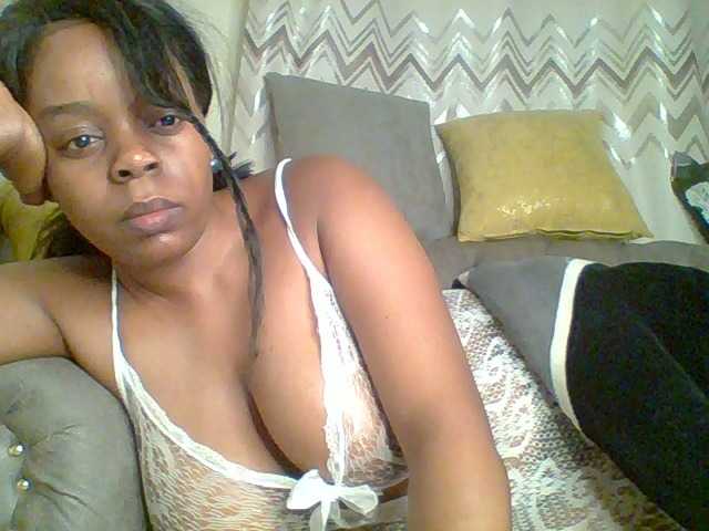 QueenVy live webcam show