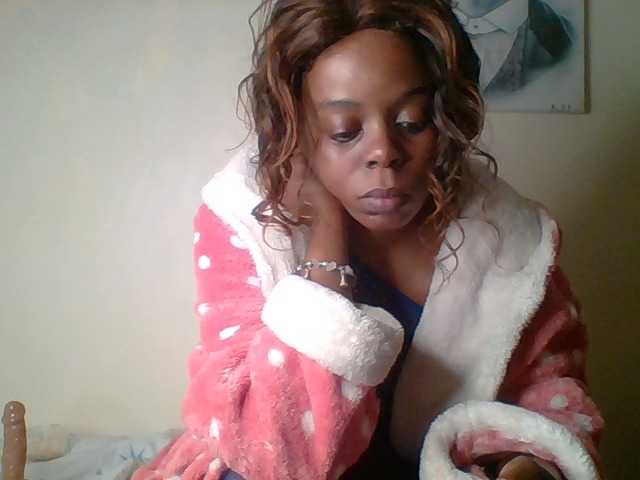 QueenVy live cam on BongaCams