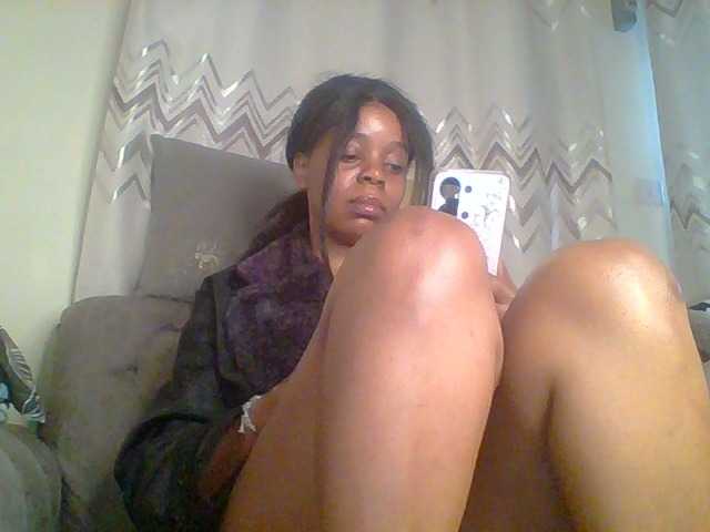 QueenVy live cam on BongaCams