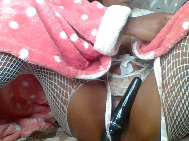 QueenVy live cam on BongaCams