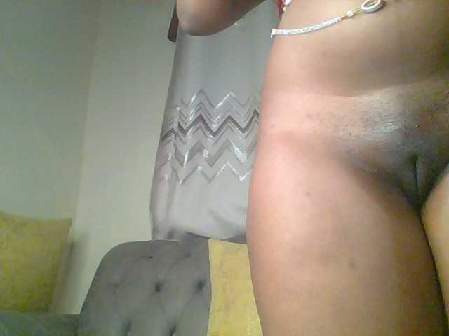QueenVy live cam on BongaCams