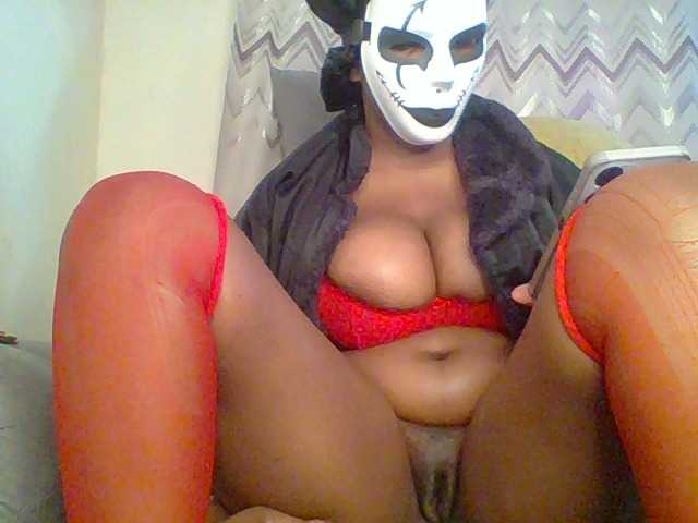 QueenVy live cam on BongaCams