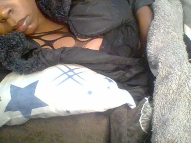 QueenVy live cam on UnifiedCams