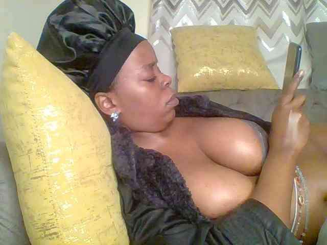 QueenVy webcam