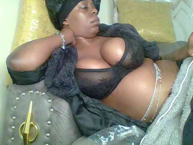 QueenVy webcam