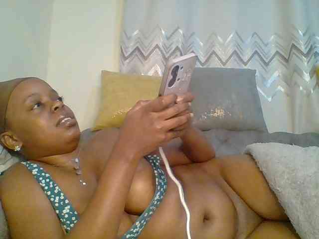 QueenVy webcam
