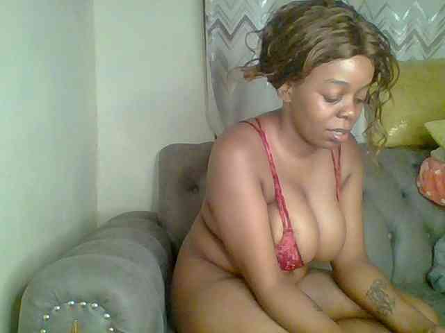 QueenVy webcam