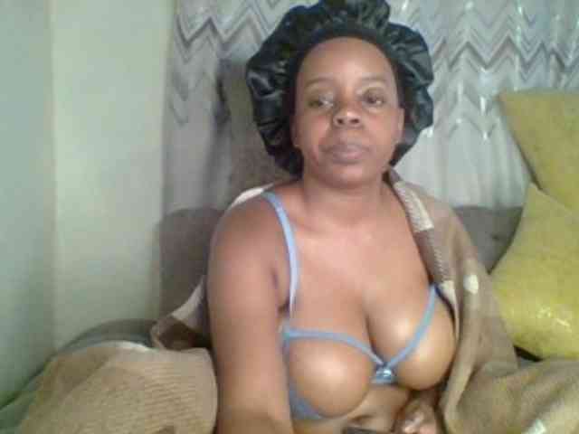 QueenVy webcam
