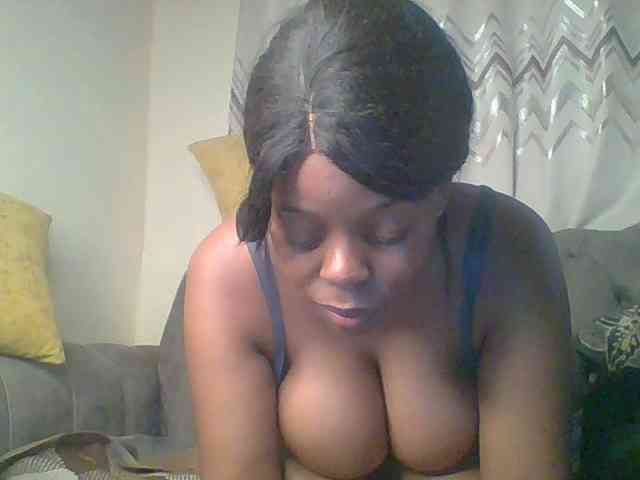 QueenVy webcam