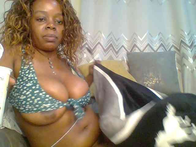 QueenVy webcam