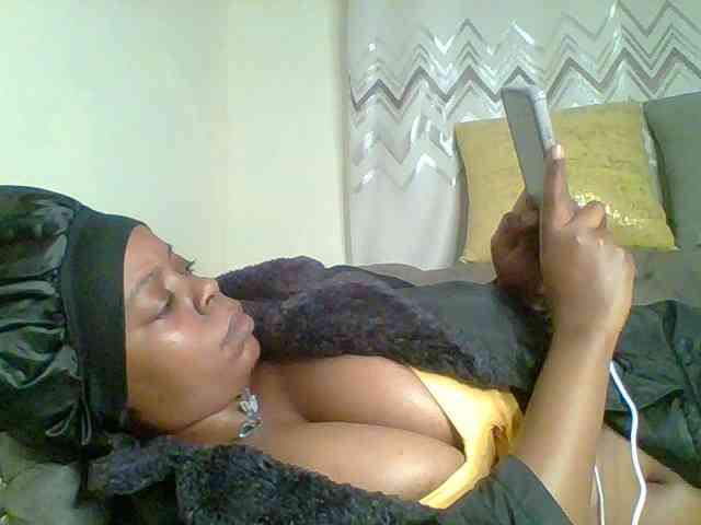 QueenVy webcam
