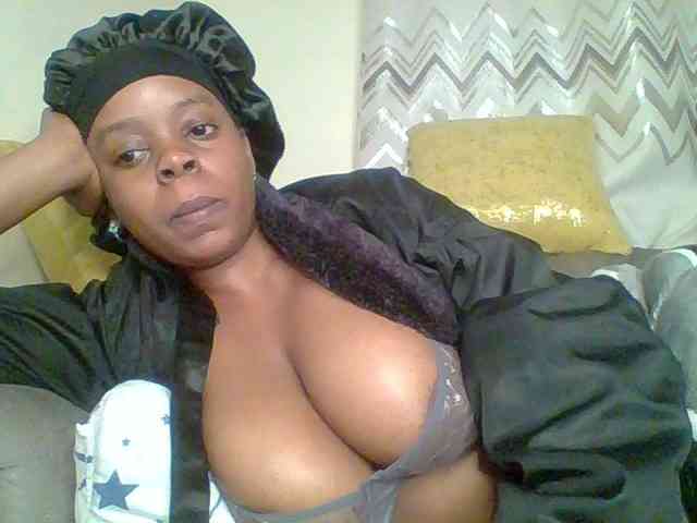 QueenVy webcam
