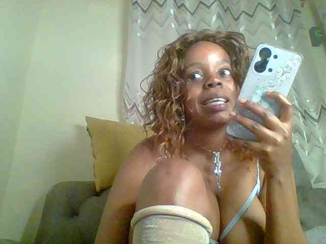 QueenVy webcam