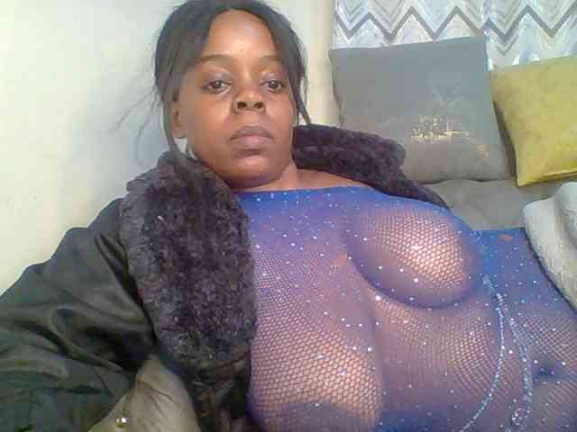 QueenVy webcam