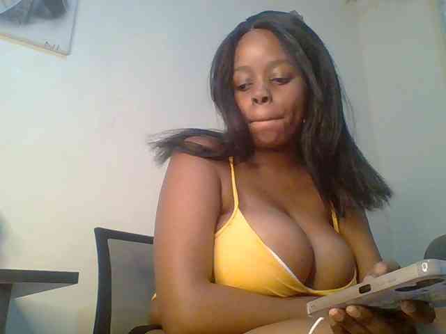 QueenVy webcam