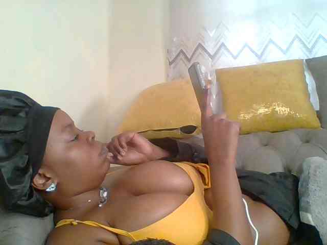 QueenVy webcam