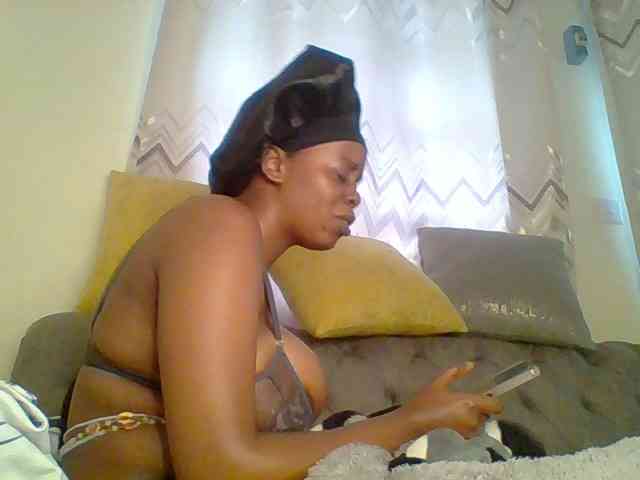 QueenVy webcam
