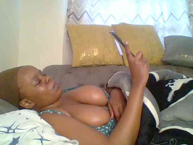 QueenVy webcam