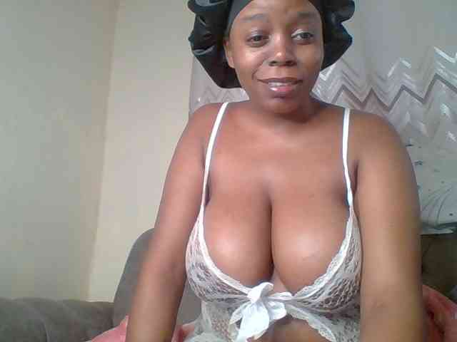 QueenVy webcam