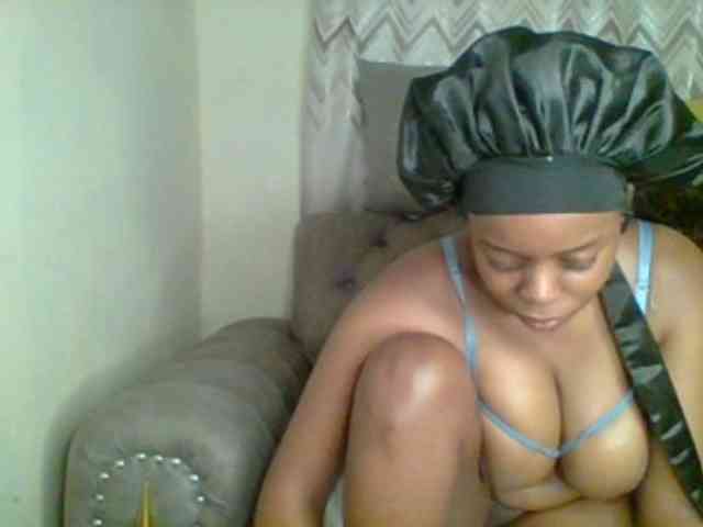 QueenVy webcam