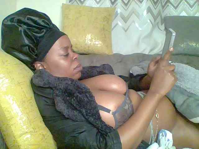 QueenVy webcam
