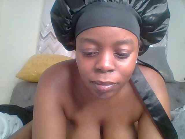 QueenVy webcam
