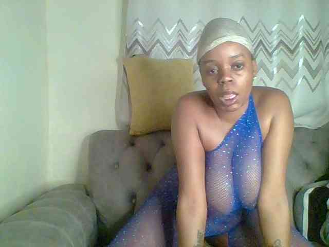 QueenVy webcam
