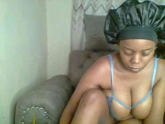 QueenVy webcam