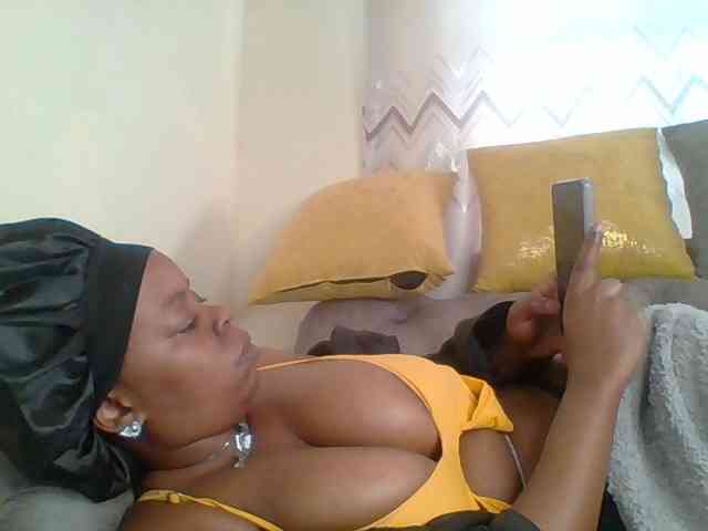 QueenVy webcam
