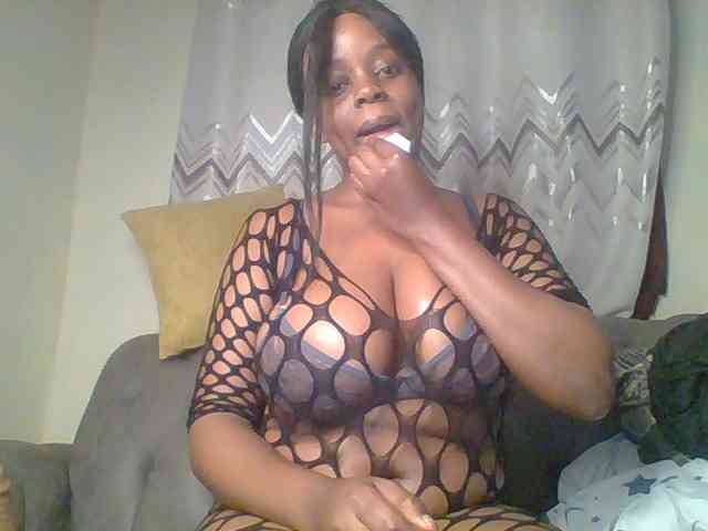 QueenVy webcam
