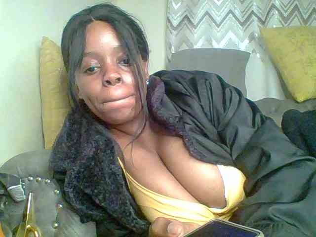 QueenVy webcam