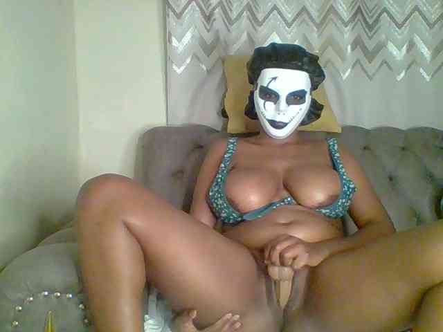 QueenVy webcam